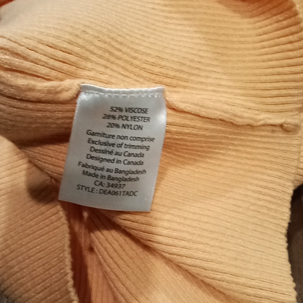 Defrost ladies sz L cropped ribbed top tangerine color super soft, very stretchy - Picture 6 of 6